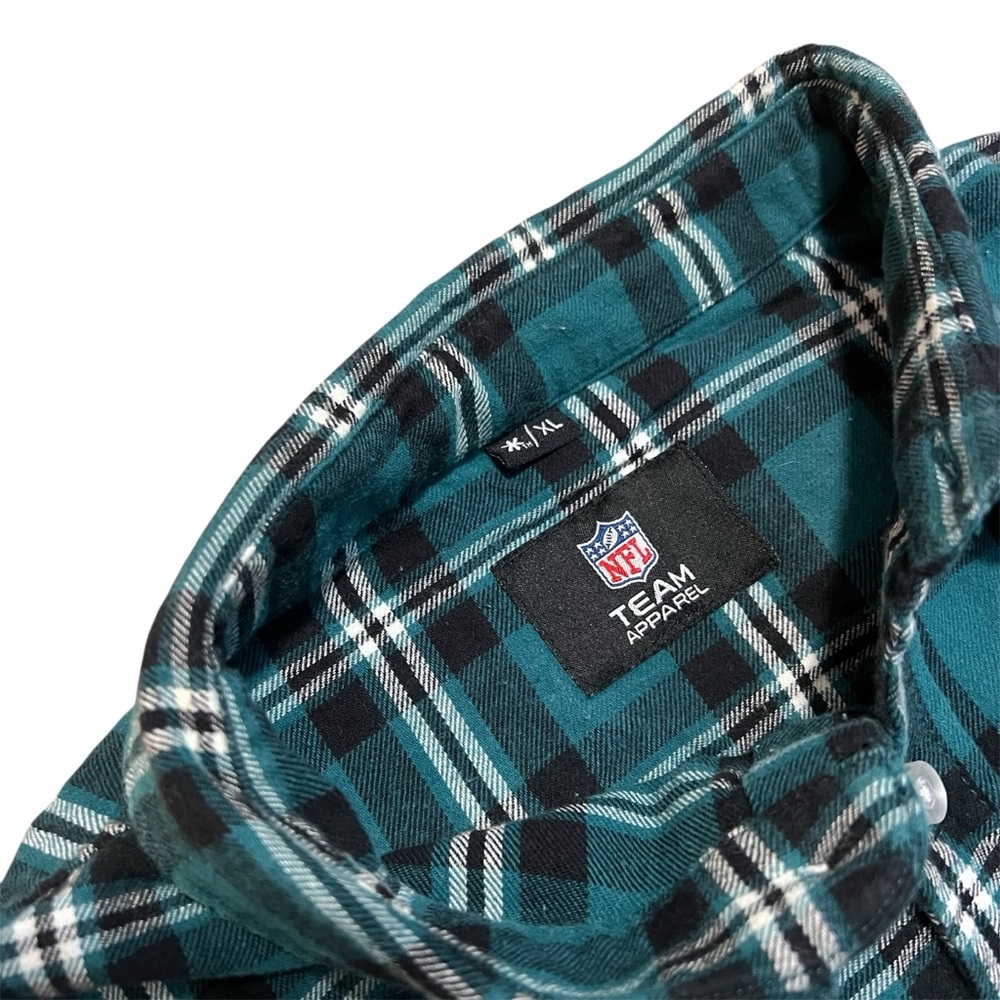 NFL Eagles short sleeve plaid button down - Picture 4 of 6